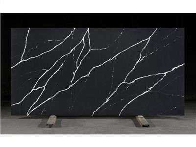 Kvarcne ploče od crnog mramora s bijelim venama